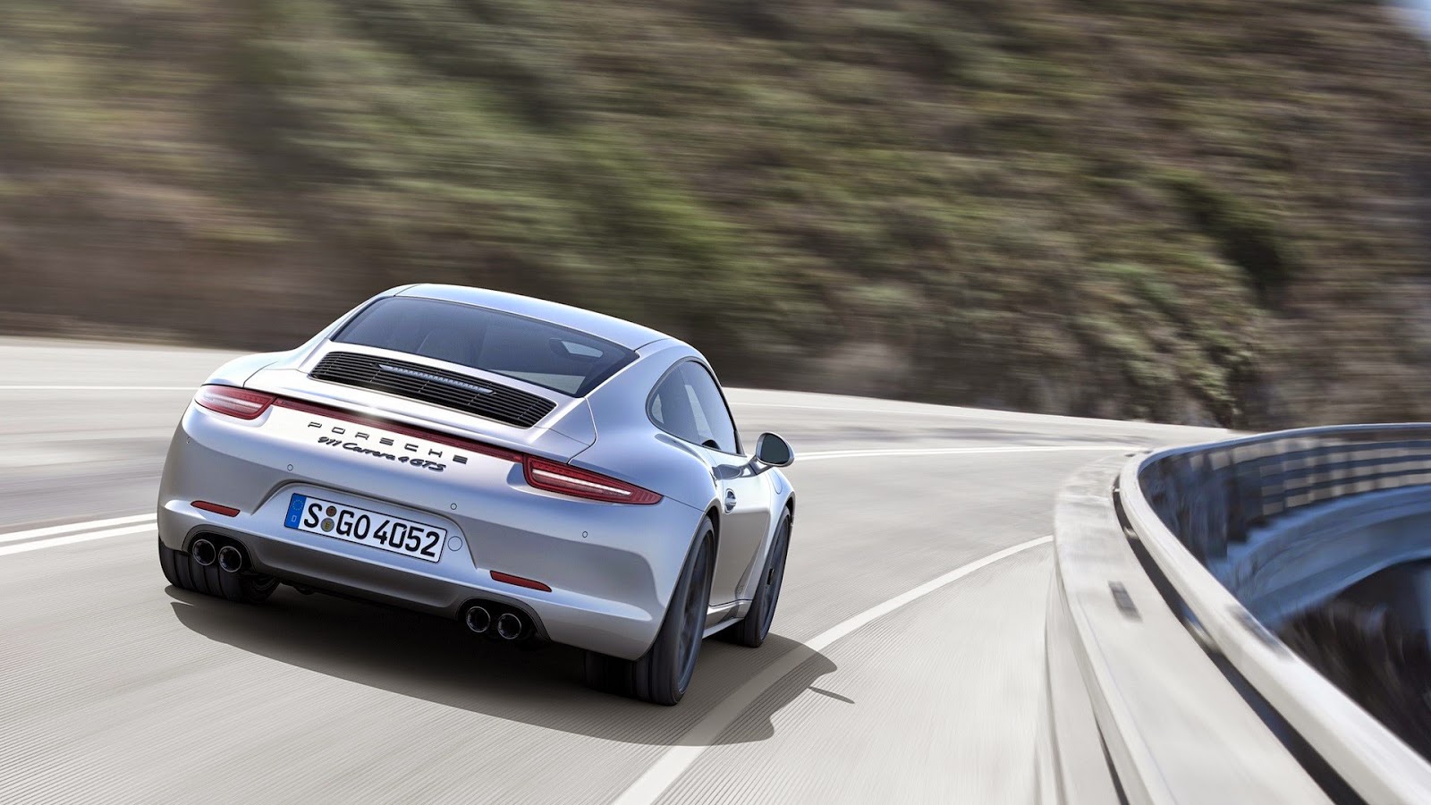 2015%2BPorsche%2B911%2BCarrera%2BGTS%2Brooteto%2B(4)