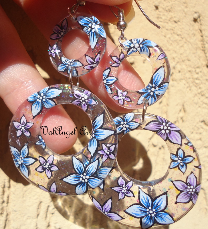 Orecchini pendenti a forma di fiore in argento sterling