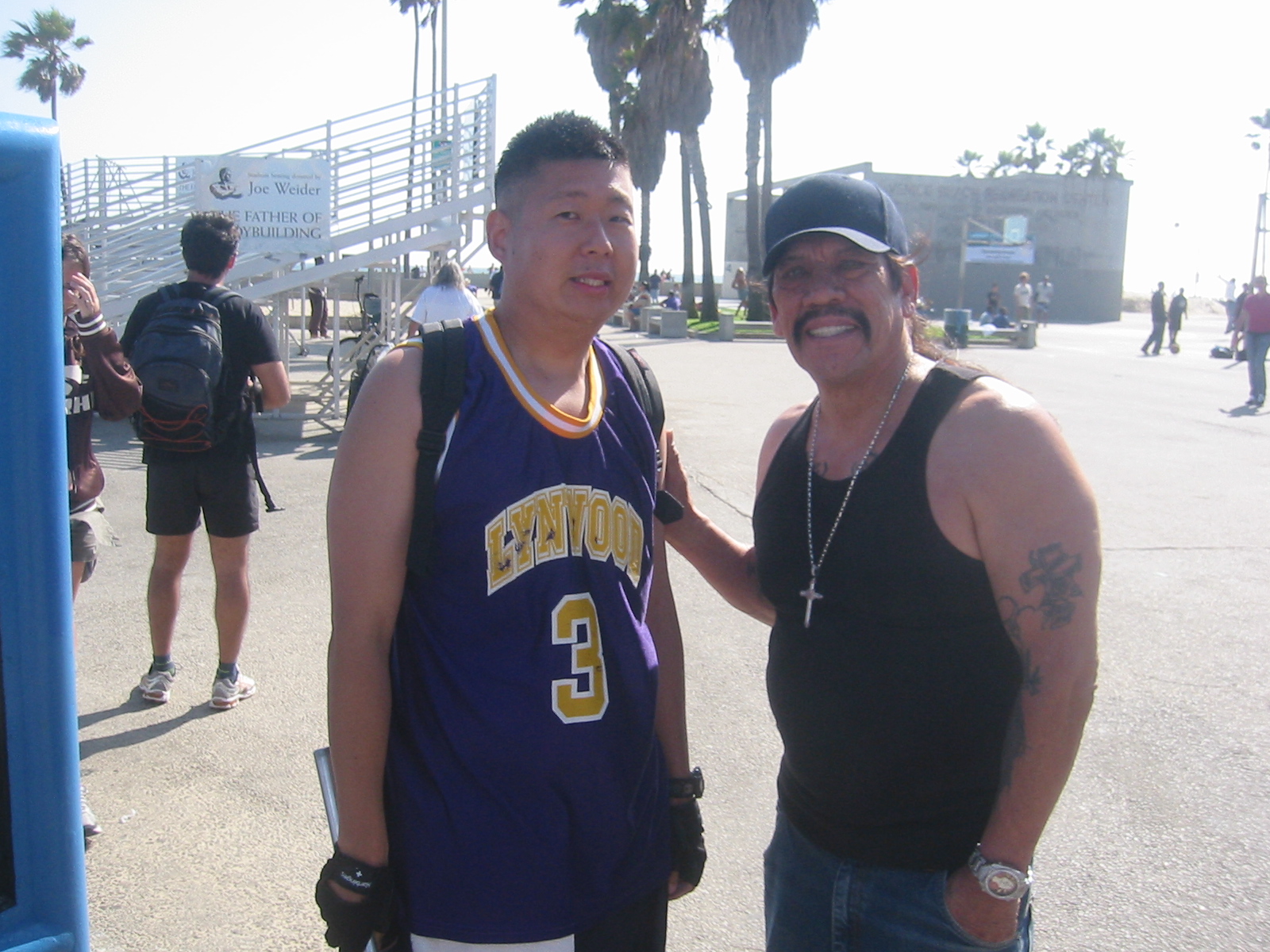 get off the computer danny trejo spotted at venice beach
