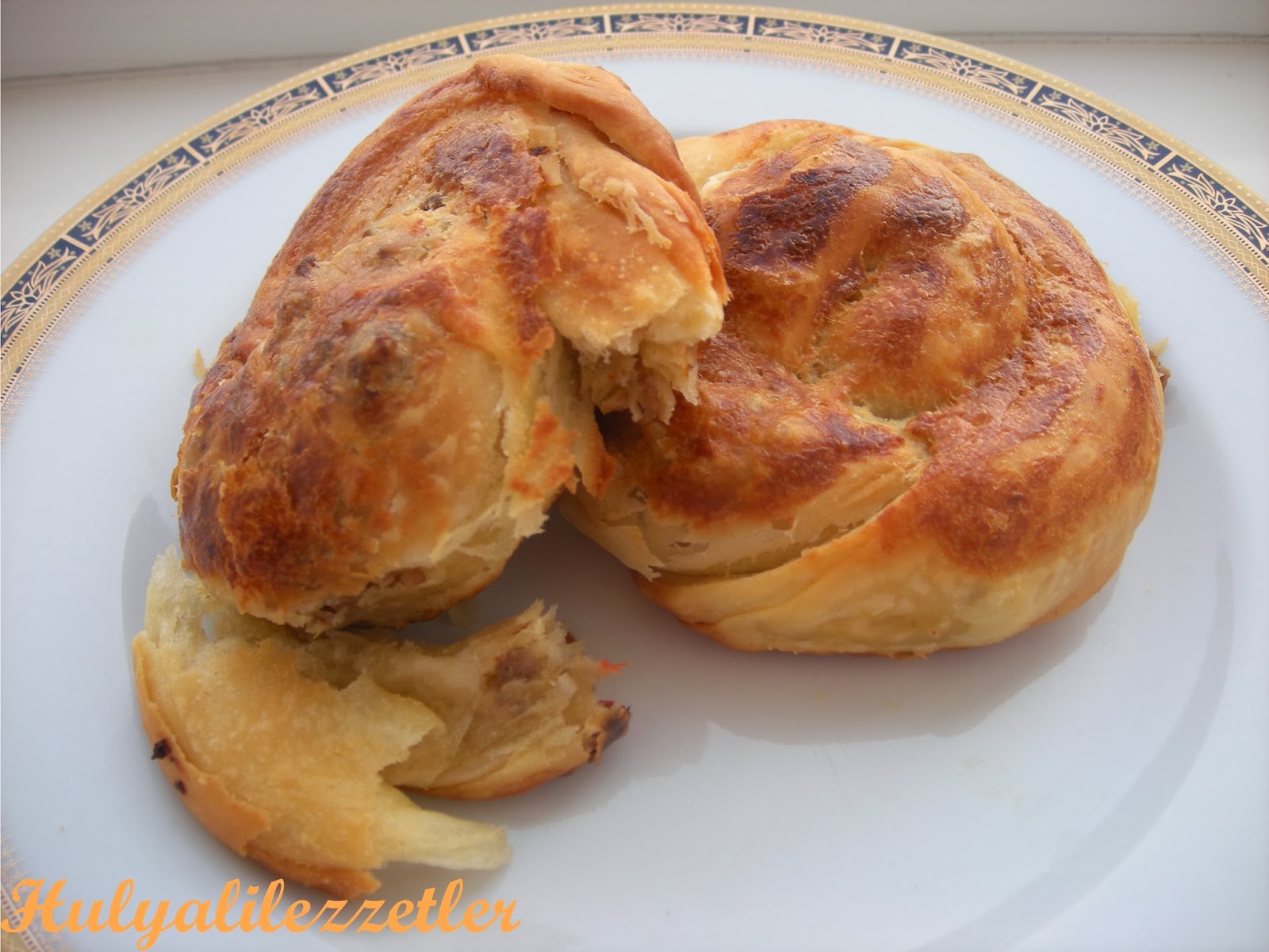 hülyalı lezzetler Tahinli &amp; Kıymalı Burma Börek (el açması)