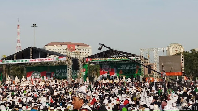 Ustaz Al Habsyi Sentil Menag Bikin Gaduh, Sindir TGB-Yusuf Mansyur 'Apes' Ustaz Al Habsyi Sentil Menag Bikin Gaduh, Sindir TGB-Yusuf Mansyur 'Apes'