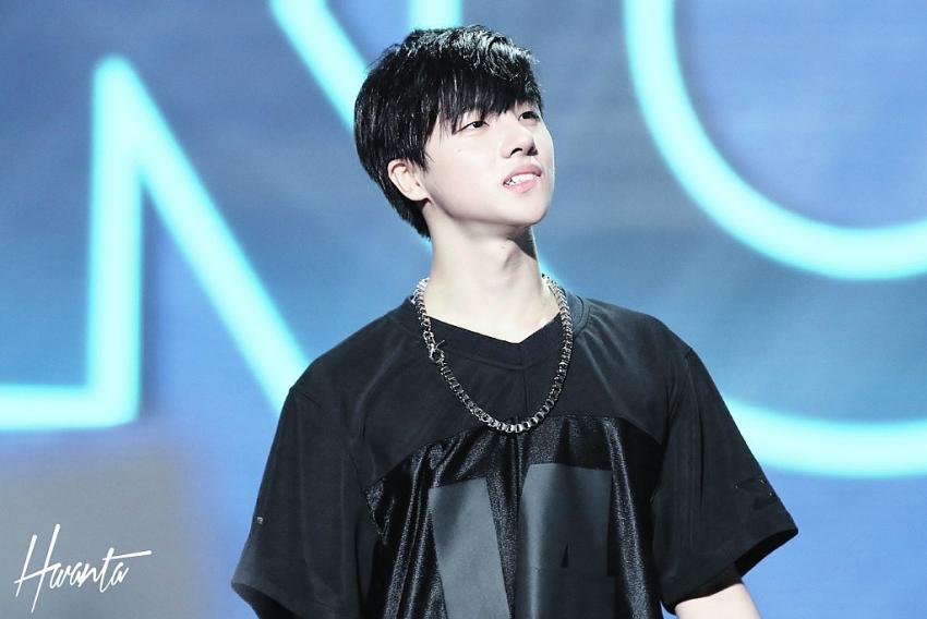 아이콘 무대에서 유독 시선강탈 쩌는 멤버 | 인스티즈