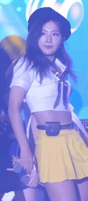 레드벨벳 슬기 뒤태.gif | 인스티즈