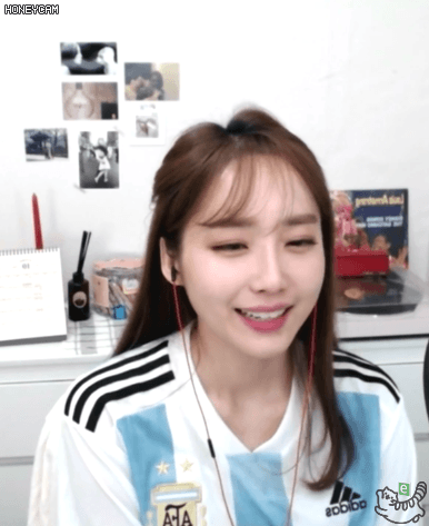 유니폼 입고 미모 뽐내는 나미춘 윤태진