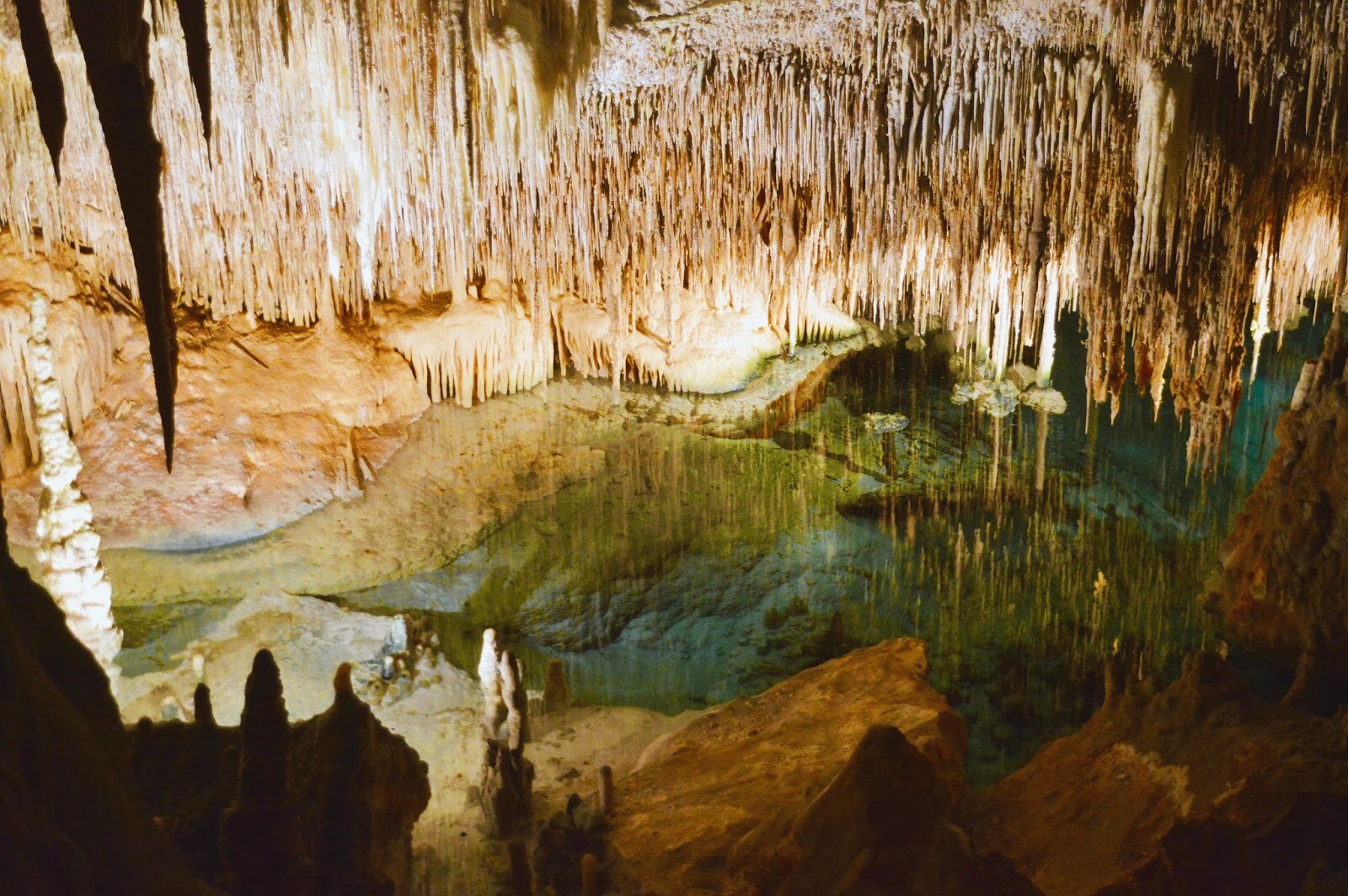caves of drach mallorca