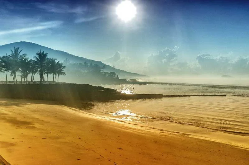 Pantai Candidasa Karangasem Bali