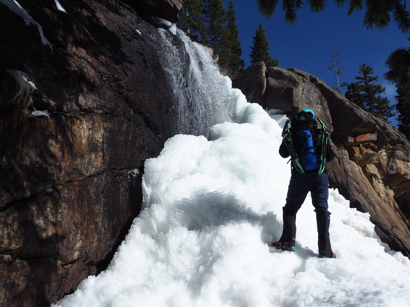 Review Cold Cold World Valdez Red Rocks Review