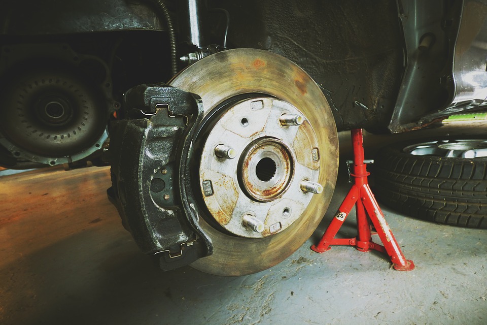 Useful Brake Maintenance Tips to Make Them Last Longer