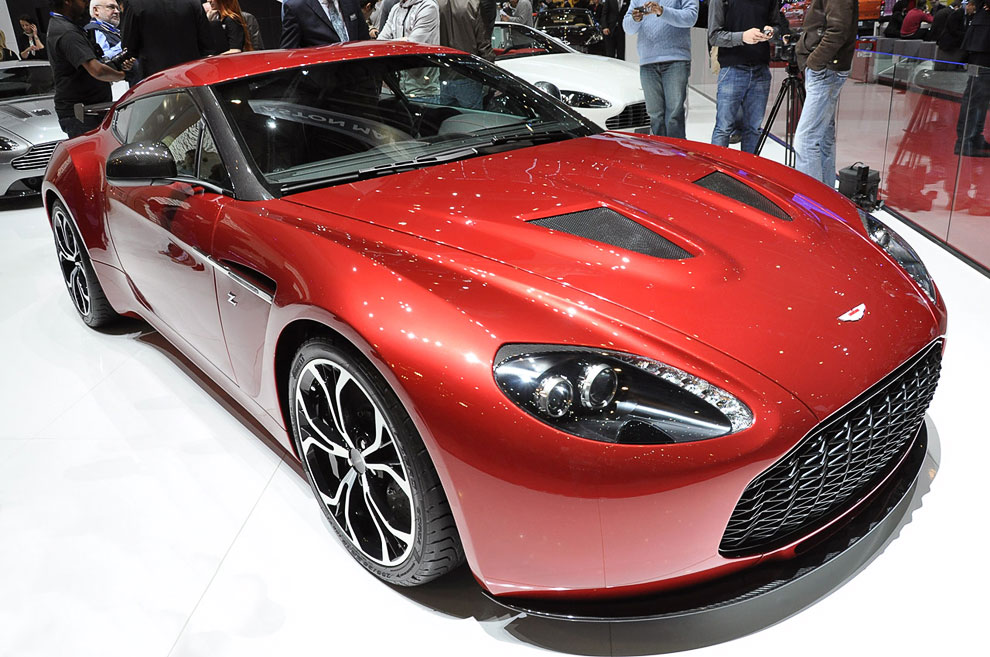 Производители спортивных автомобилей. Aston Martin v12 Zagato. Aston Martin v12 Zagato Concept. Zagato Aston Martin 1990. Женева.