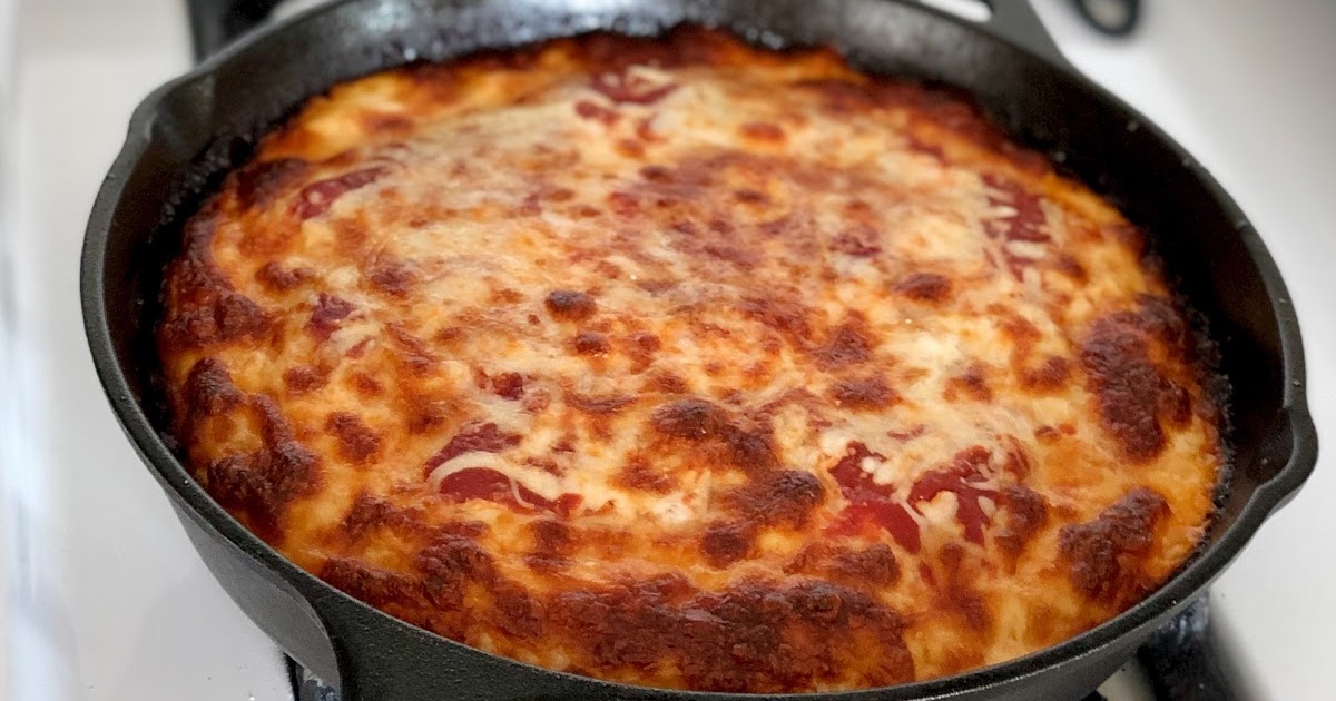 Crispy Cheesy Pan Pizza – Amy's Delicious Mess