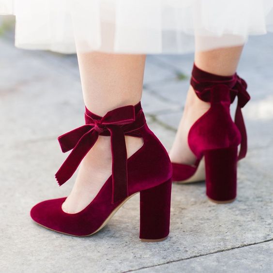 burgundy shoe trend