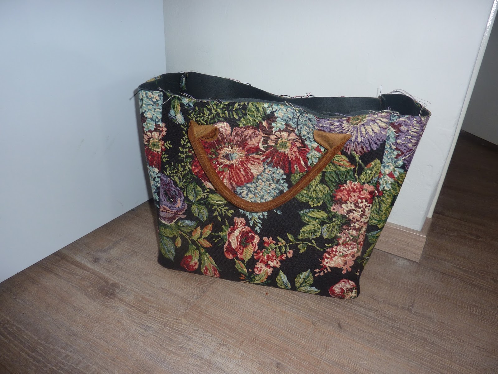 Costume Diaries Victorian Carpet or traveler bag