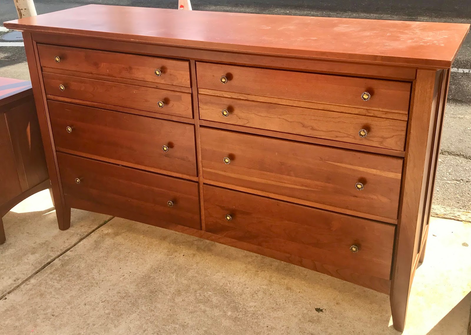 Uhuru Furniture & Collectibles 4Piece "The Cambridge Collection