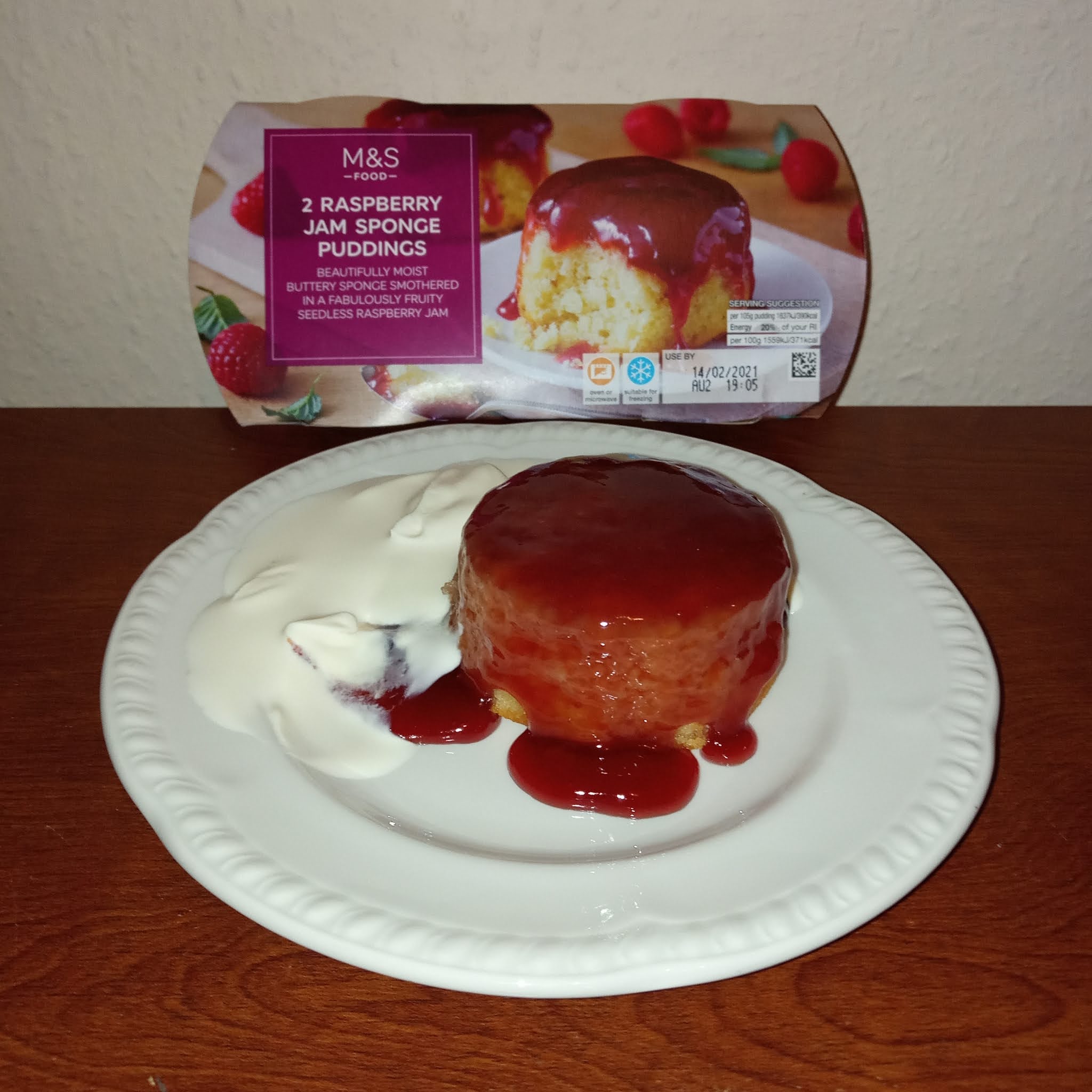 Supersupergirl's Food Reviews M&S Raspberry Jam Sponge Puddings