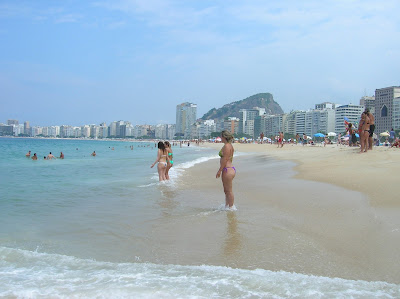 Playa Copacabana, Rio de Janeiro, Brasil, La vuelta al mundo de Asun y Ricardo, round the world, mundoporlibre.com