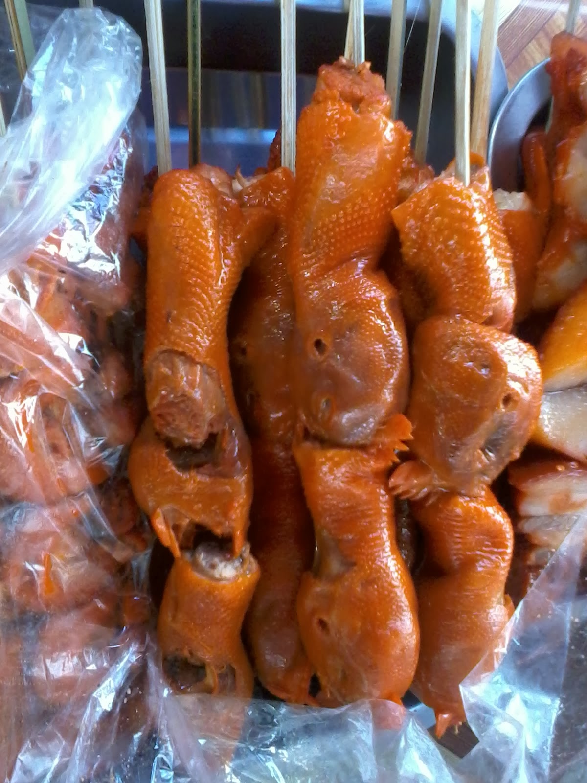 Exotic Woman HELMET/CHICKEN HEAD