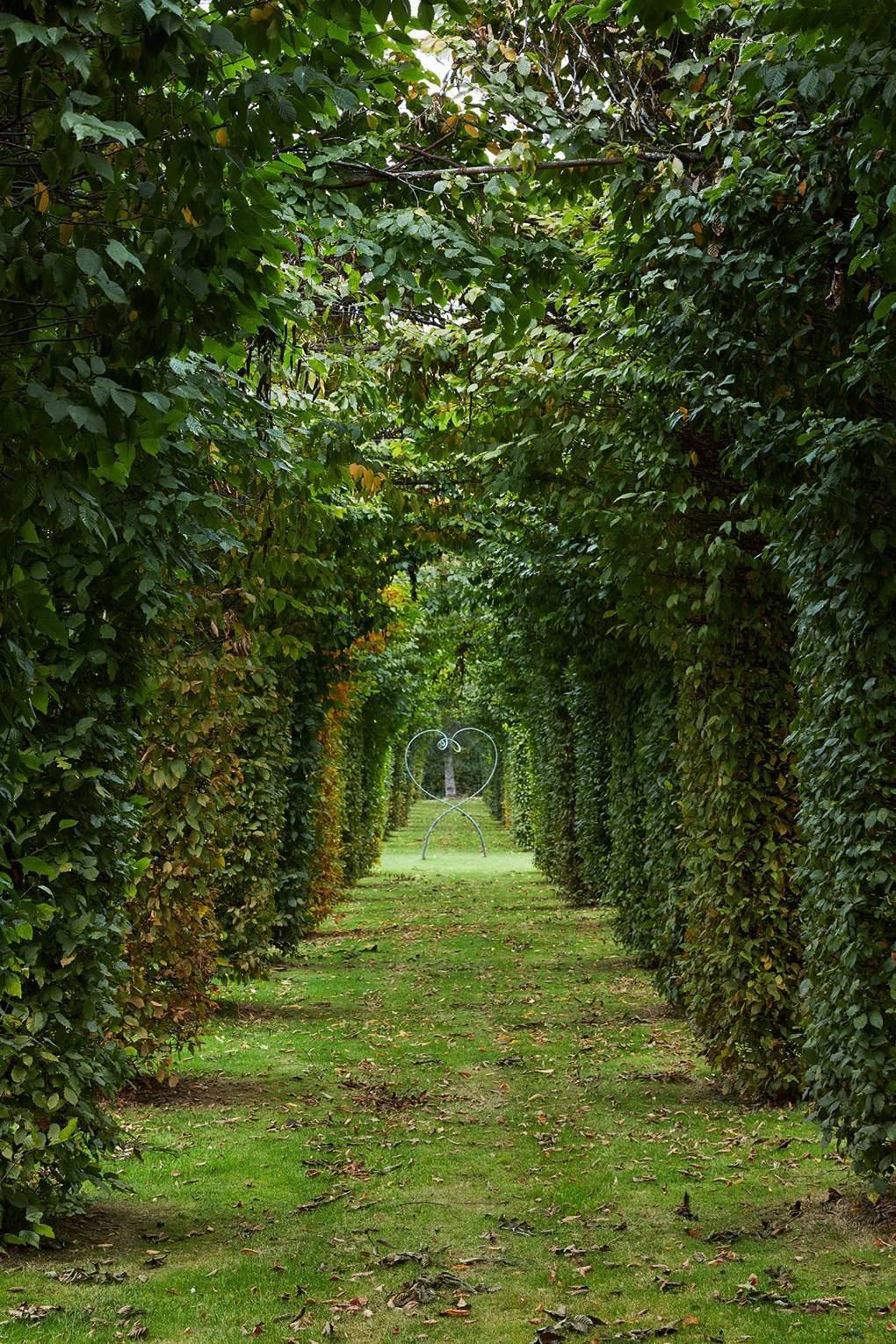 Décor Inspiration: A Warm & Art-Filled Queen Anne House in Herefordshire by Interior Decorator Edward Bulmer