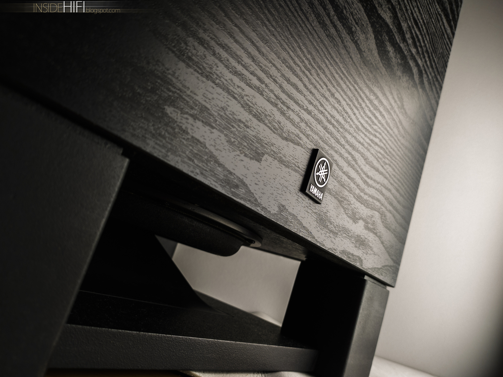Inside Hi-Fi: Yamaha YST-SW800 [G Model]