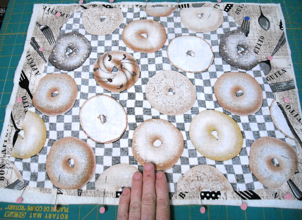 Sid's In Stitches: Easy Placemats for a Round Table Free Pattern