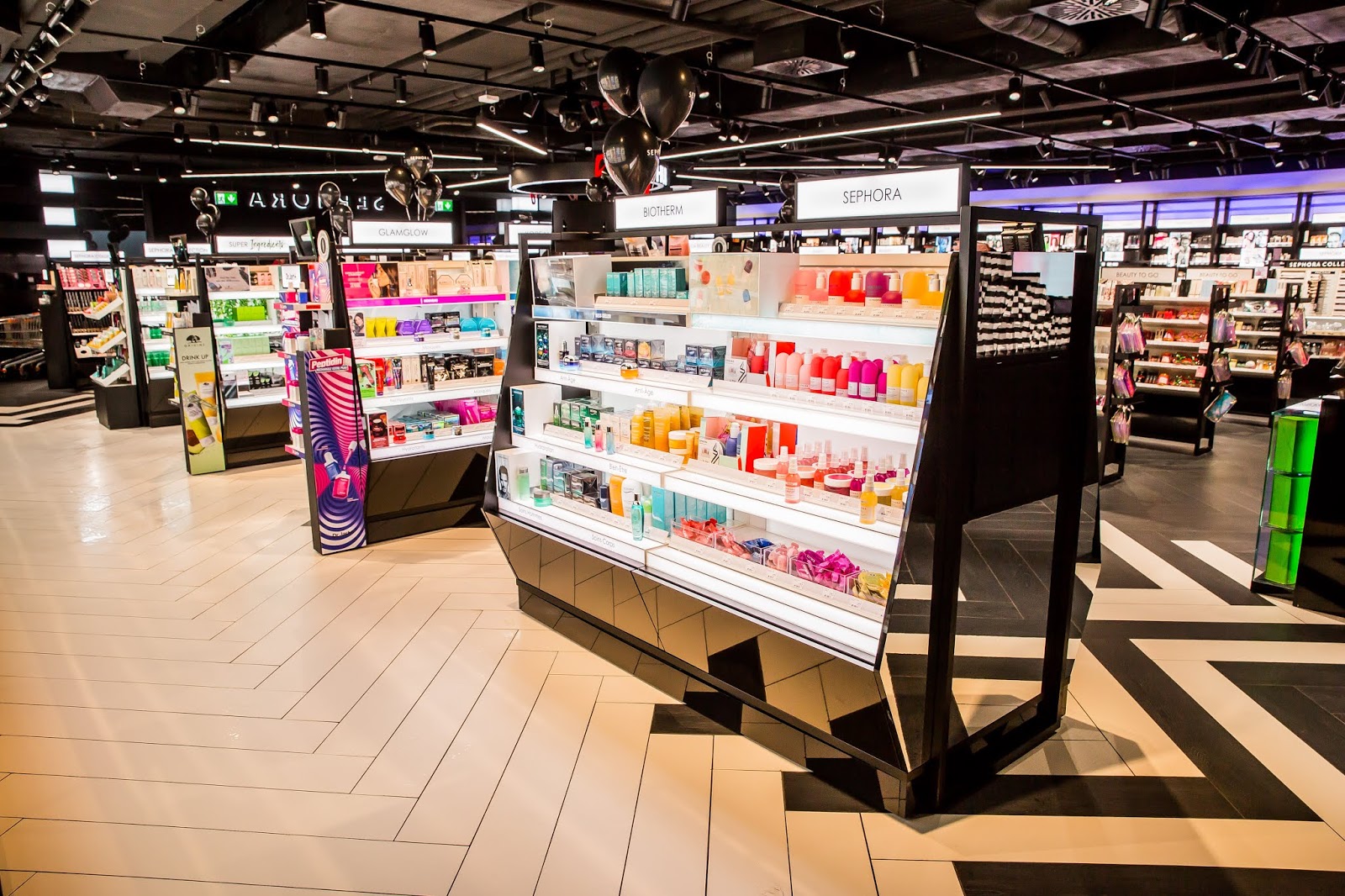 First Sephora Opening in Switzerland Nailderella