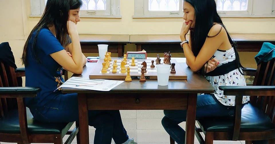 Xadrez é arte - Juliana Terao 🇧🇷 vs Júlia Alboredo