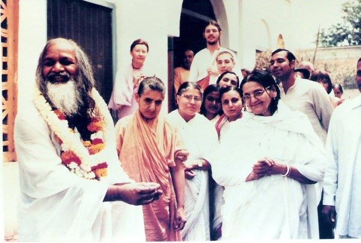 Cult News 101 - CultNEWS101 Library: Sri Ma Anandamayi with Maharishi ...