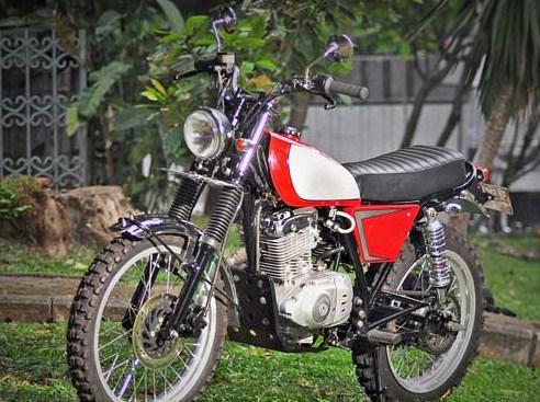 Suzuki 125 Scrambler