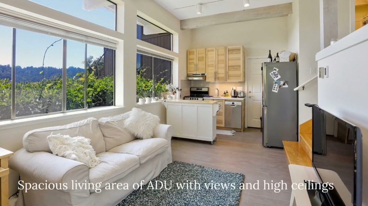 24 Photos vs. 54 Greenwood Way, Mill Valley, CA Home Interior Design Tour