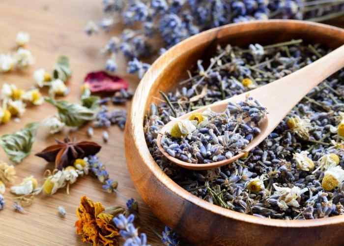 Lavender Chamomile Bath Tea Recipe for Dry Skin Everything Pretty