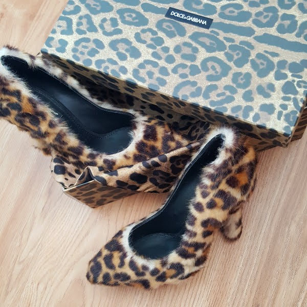 Dolce & Gabbana furry leopard print shoes with leopard box and matching dustbag