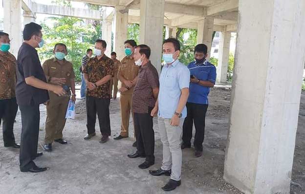 Komisi III DPRD Tinjau Pembangunan Kantor Camat Padang Barat