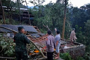 Belasan Rumah Rusak Diterjang Angin dan Hujan di Kabupaten Pasuruan 