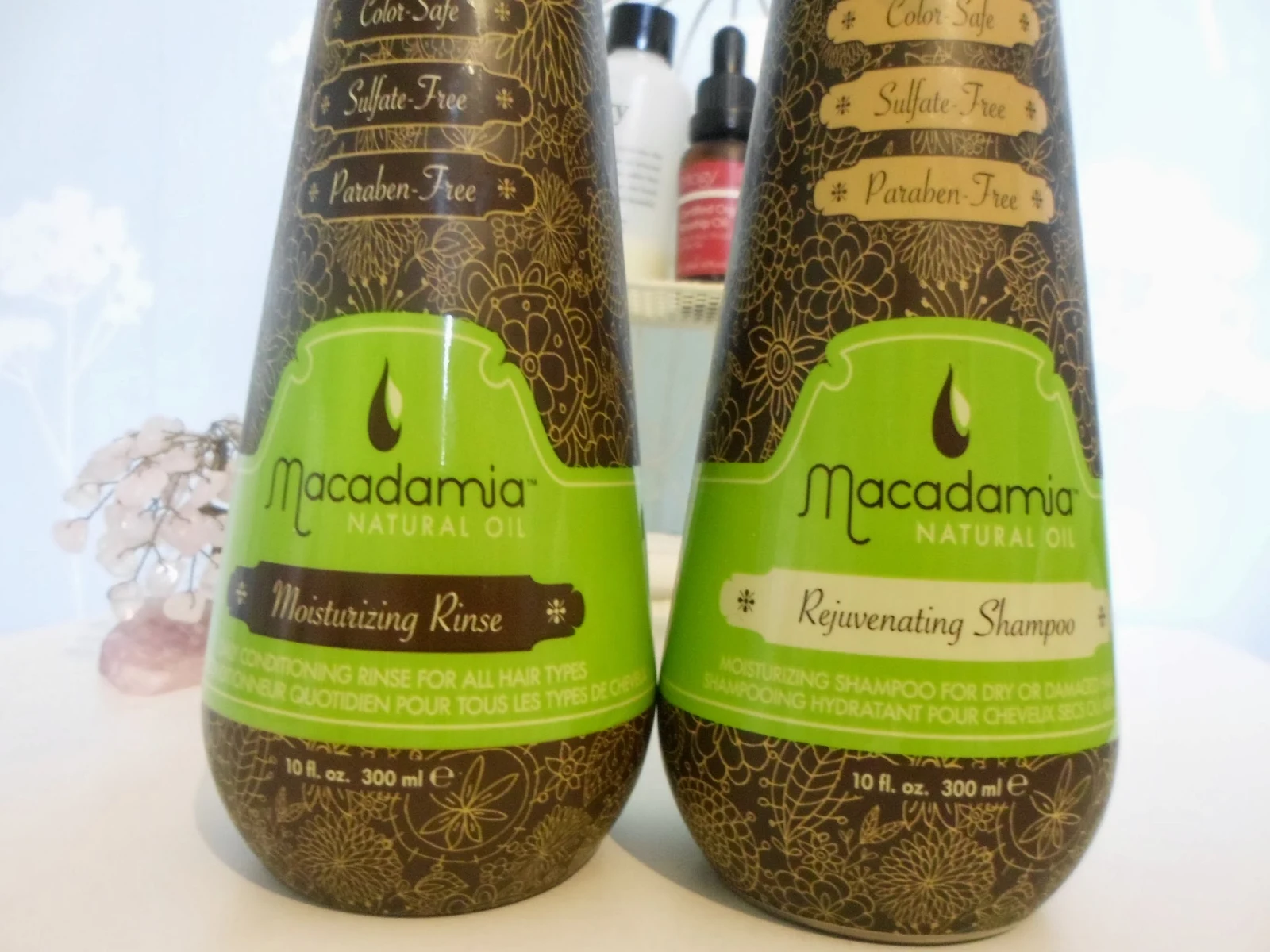 Detailed Macadamia Shampoo Background Concept