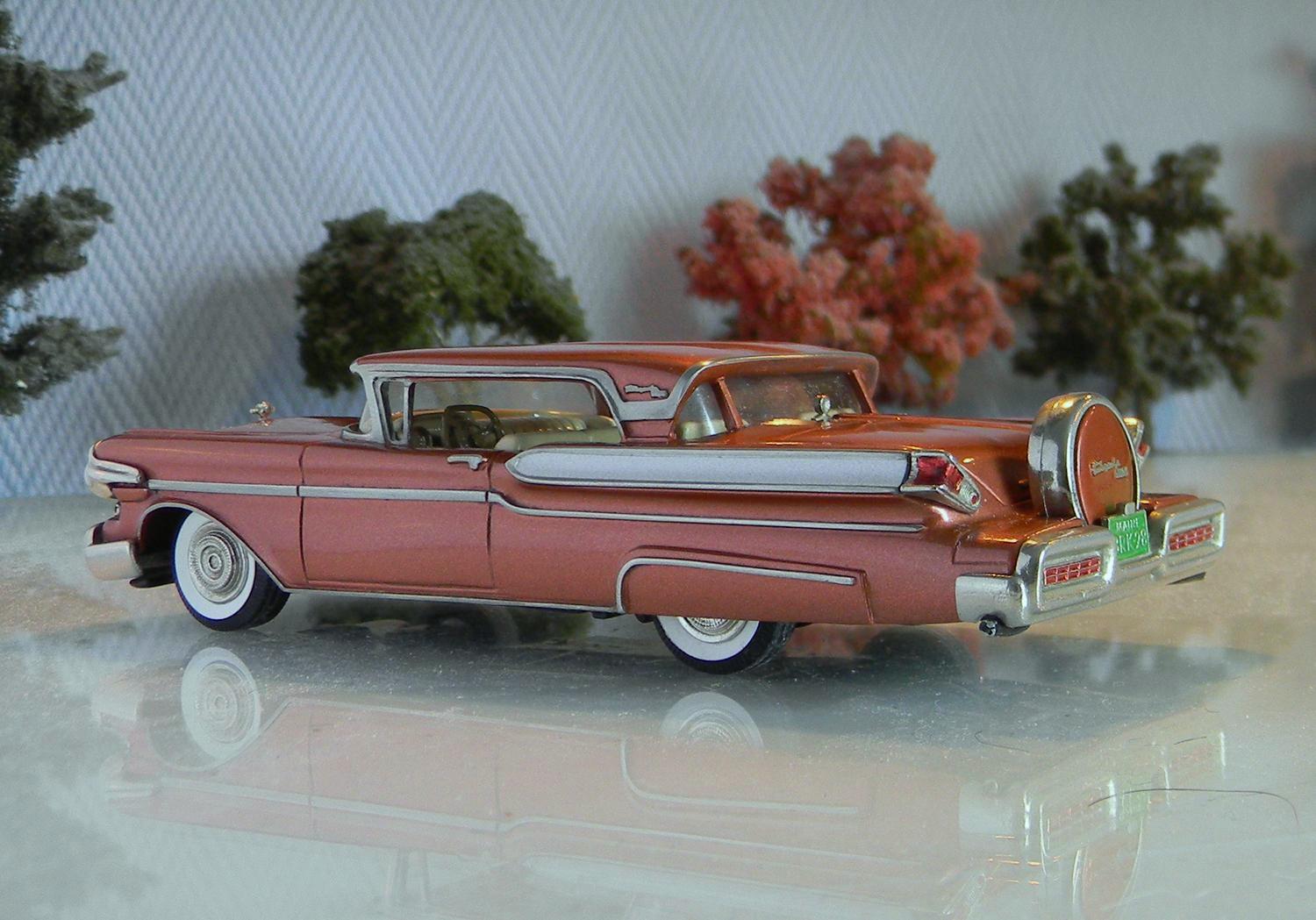 Miniature Brooklin 1/43 – Mercury Turnpike Cruiser 1957 – BRK 28 – Marron