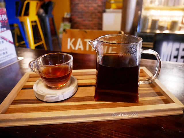 2019, Dec│狐獴咖啡│ 走吧澎湖哪裡玩：澎湖馬公 喜愛狐獴的咖啡師 堅持好品質的咖啡豆