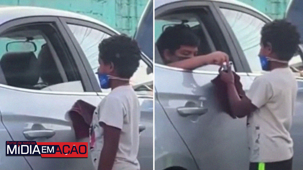 Amizade relâmpago entre dois meninos no trânsito emociona internet; veja vídeo