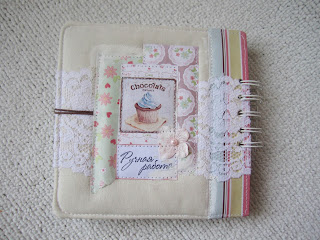 Кому самую большую ложку?=)