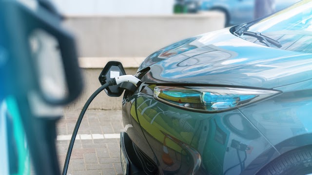 Is It Time for a Purely Electric Car to Become Mainstream?
