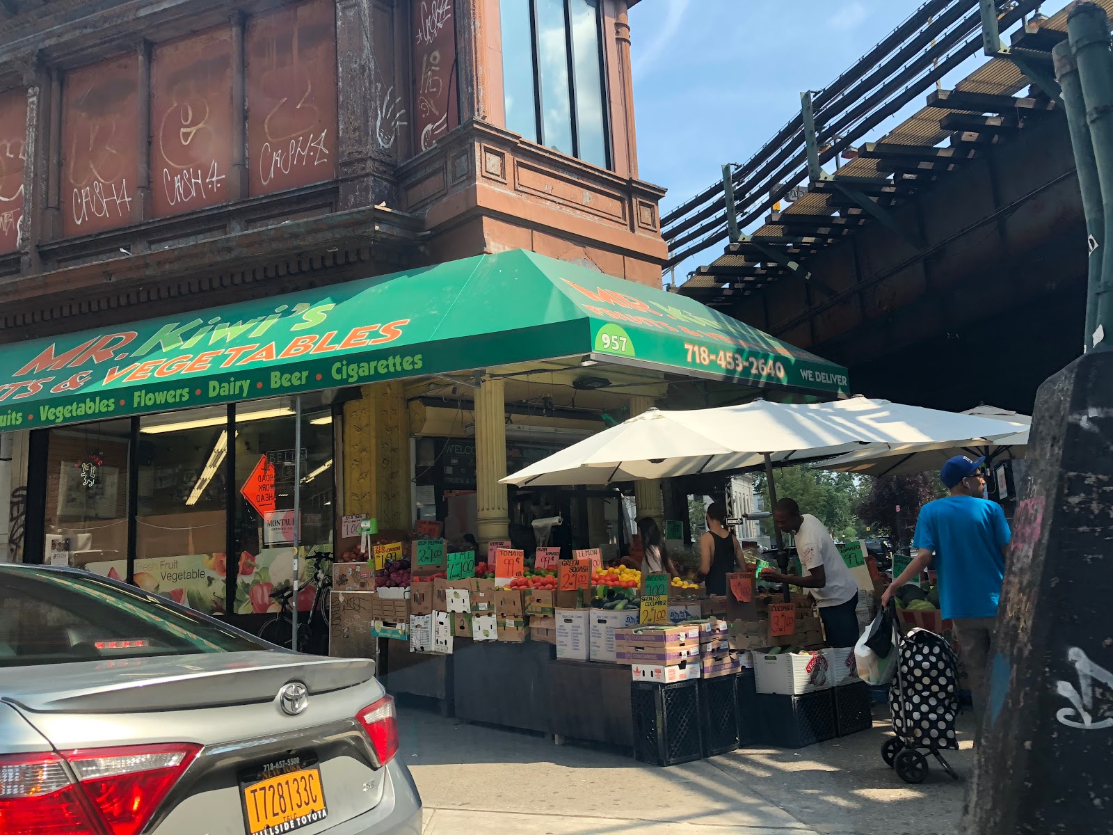 Snapshot Mr. Kiwi's Brooklyn, NY