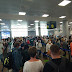Εικόνες συνωστισμού στο αεροδρόμιο της Κέρκυρας...