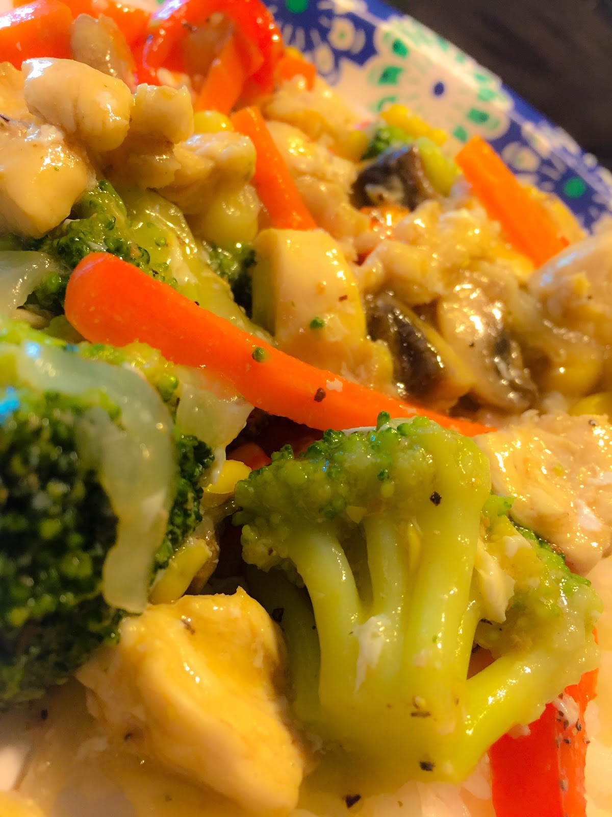 Ain't no cooking like Momma's Asian Chicken And Vegetables In Garlic