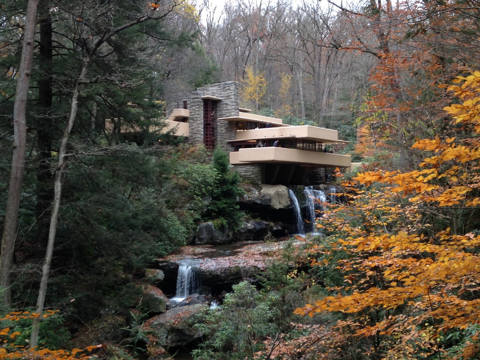 Frank Lloyd Wright Fallingwater Tour