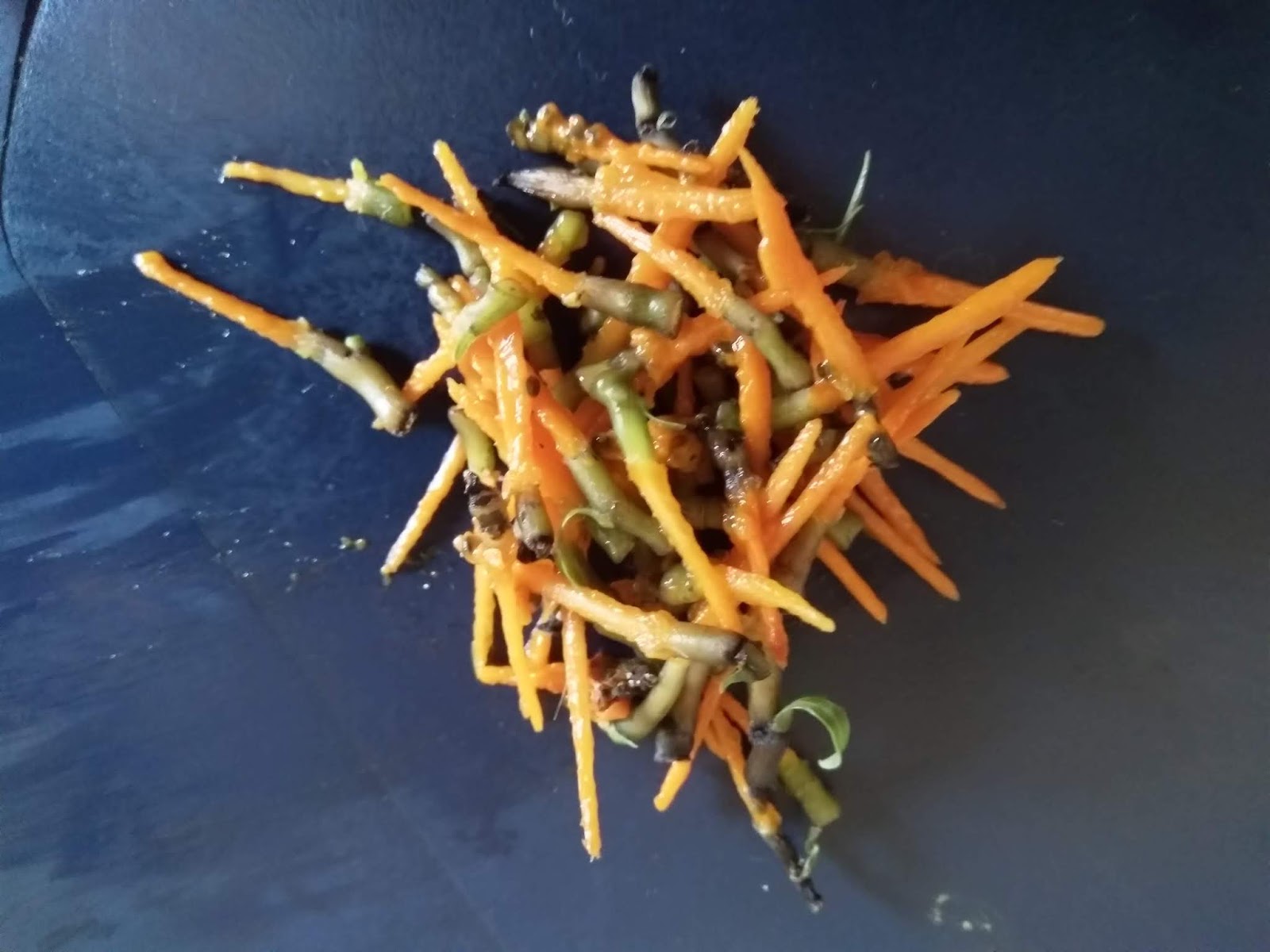 Little notes from Heather and Martin Kawakawa berries