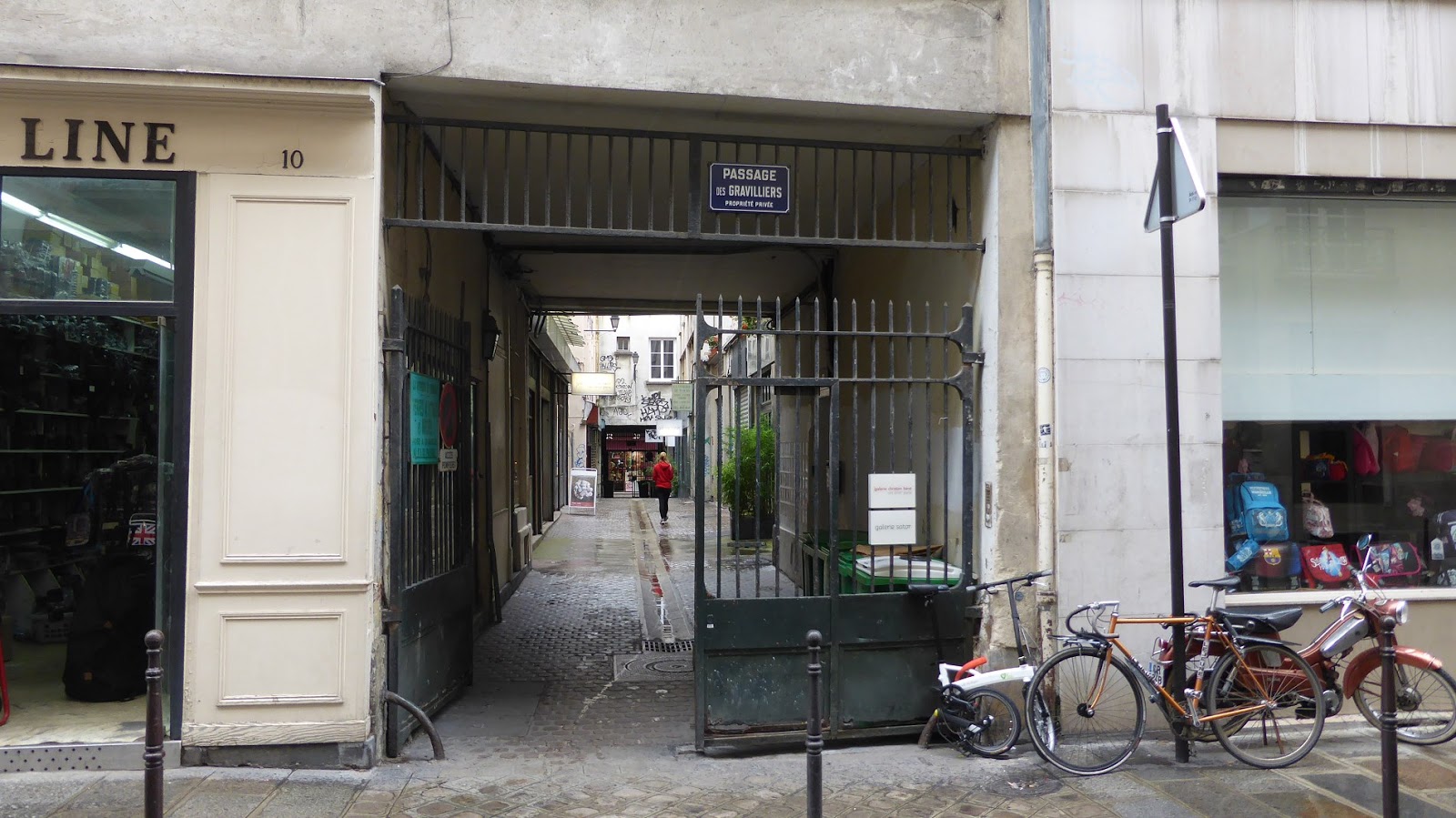 Parisbiseart Passage des Gravilliers Parisbiseart Passage des Gravilliers