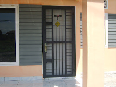 pintu besi rumah pintu besi rumah