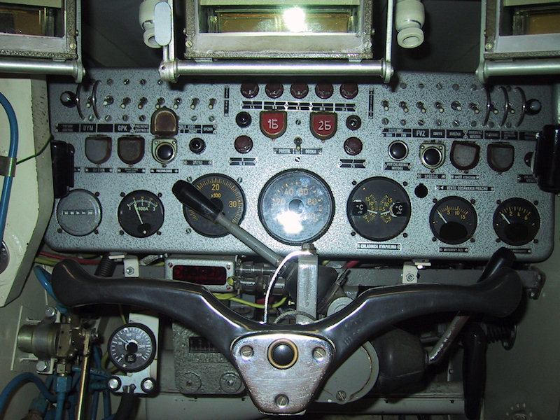 контроллер для флайт симулятора 2020. сенсорные панели modbus. Cessna 172 кабина. панель управления механики. щиток механика бмп-1.