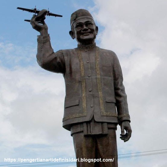 Apa Yang Dimaksud Teknik Pembuatan Karya Seni Patung Dengan Bahan Lunak Itu Pengertian Arti Definisi Dari