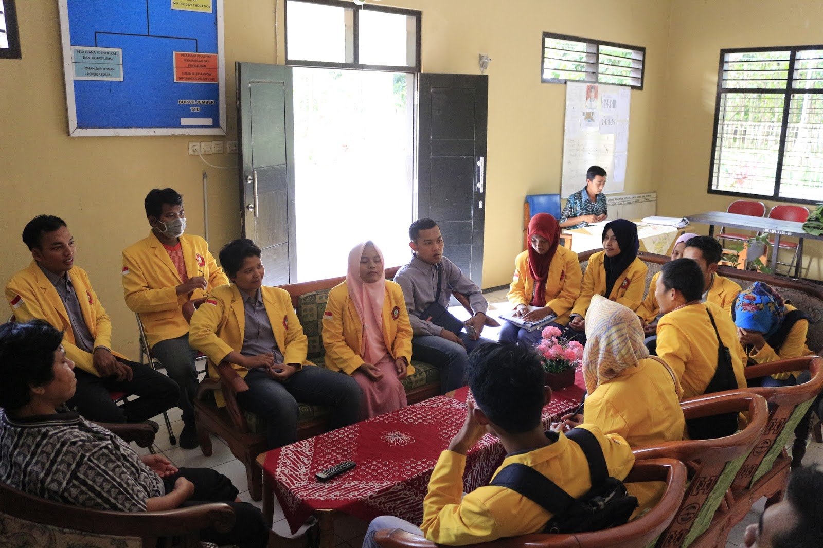 Bakti Sosial HMJ-M di LIPOSOS Kaliwates ~ Himpunan Mahasiswa Jurusan