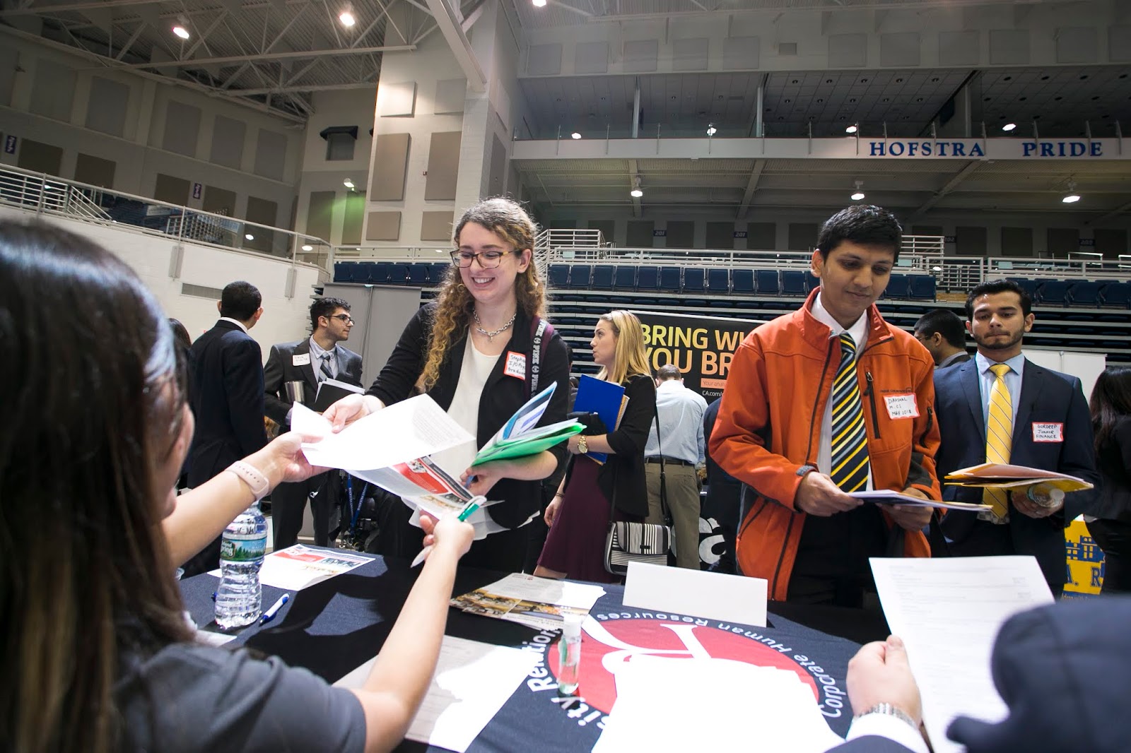Hofstra Career Design & Development What is a Career Fair and Why