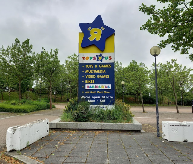 The Ham and Egger Files Toys R Us in Milton Keynes